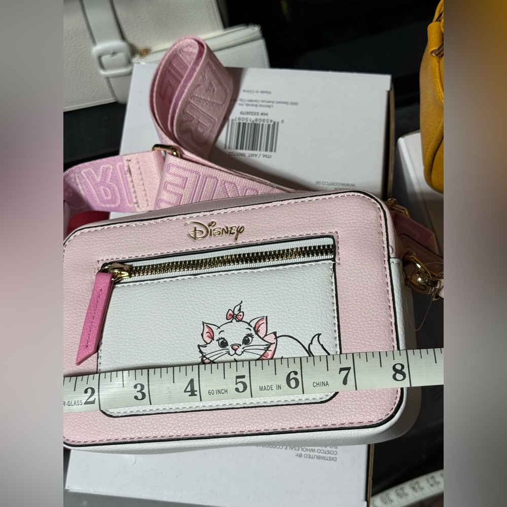 NWT Disney Aristocats Marie Pink and White Camera Crossbody Bag - Picture 8 of 9